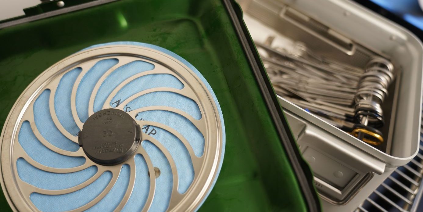 Checking the Integrity of Blue Filters STERIS IMS